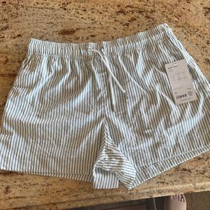Athleta Midday Short
